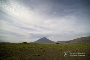 01_20220217_X8A8300_OlDoinyoLengai_Vollmond